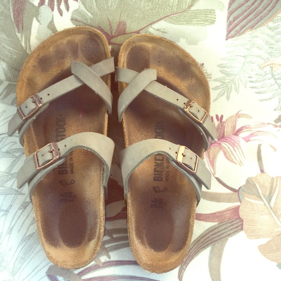 Birkenstock Shoes - Birkenstock Mayari Size 6 Sandal